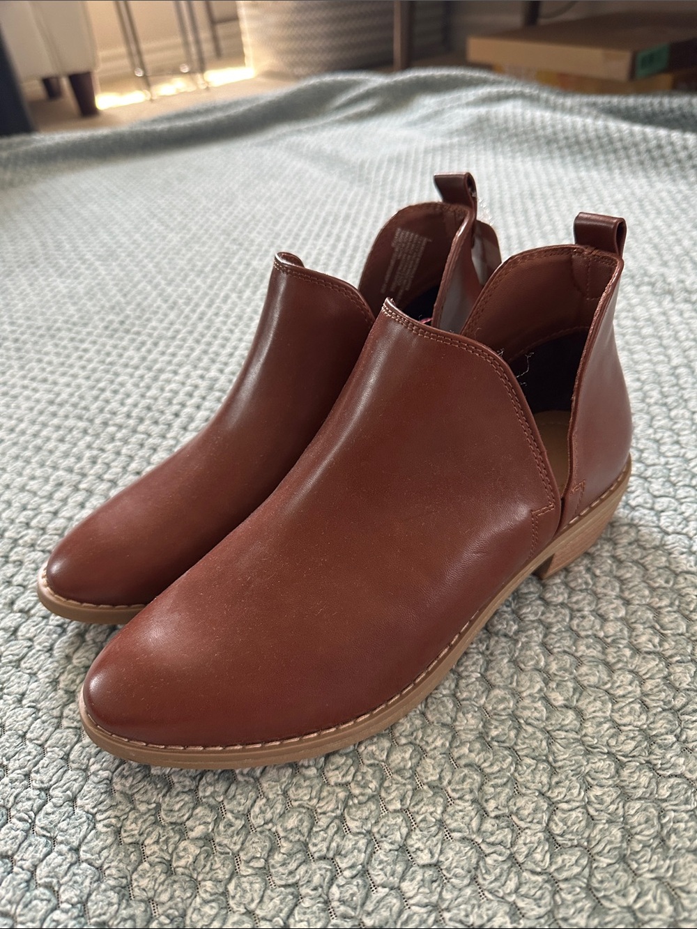 Universal Thread Women's Chestnut Brown Ankle Booties